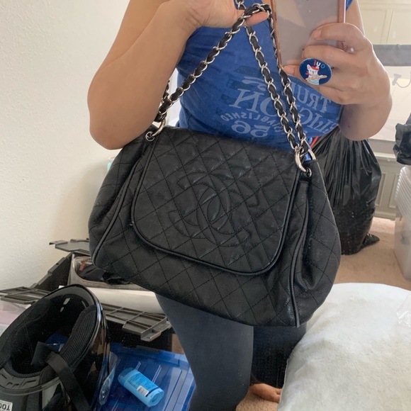 Chanel - Picture 6 of 7